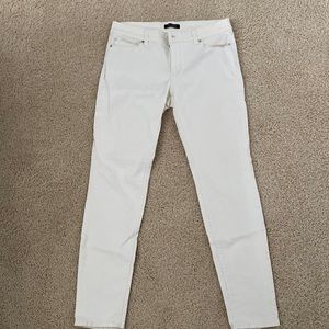 WHBM off white skinny leg Jean size 10 mid rise